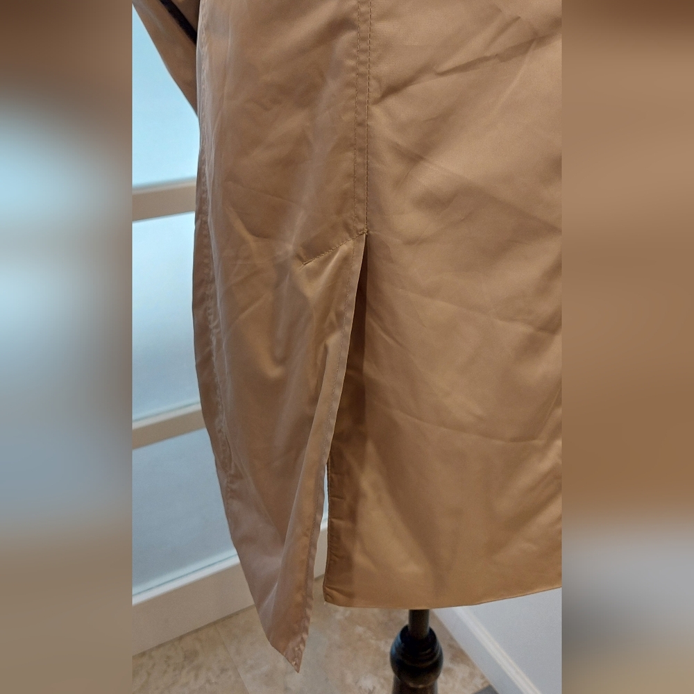 Tahari Women's Tan Puffer Jacket - Picture 10 of 14